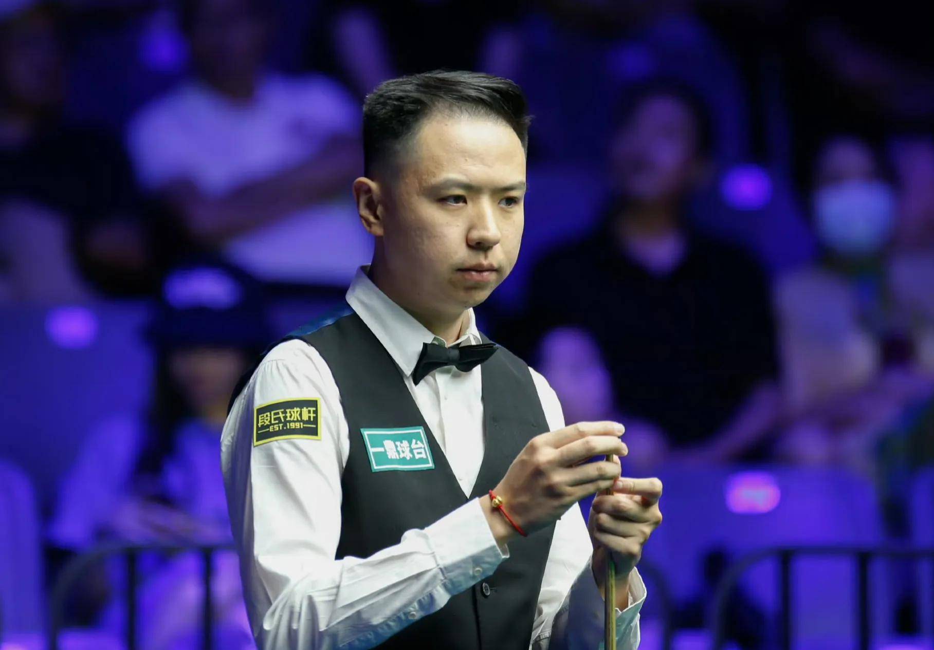 她经历了国 她经历了国