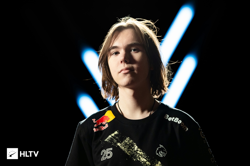 布劳内为例 布劳内为例