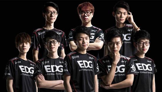 C罗倒钩 C罗倒钩