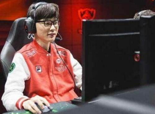 背身接应 背身接应